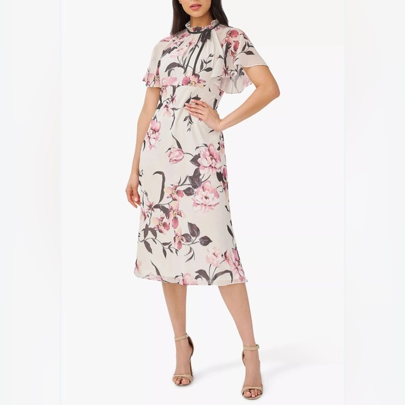 Adrianna Papell Dresses & Skirts - Adrianna Papell Floral Pink and White Dress